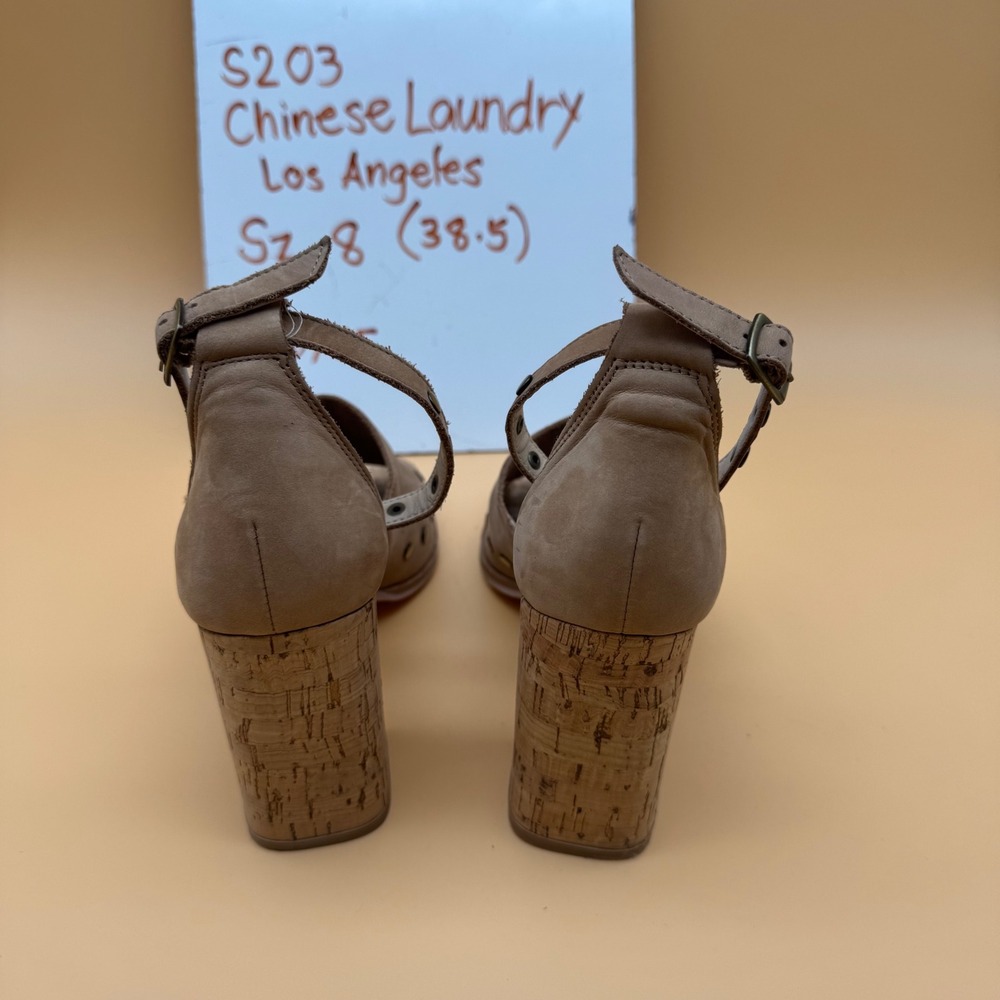 Chinese Laundry Women Sz 8 Tan Suede Studded Cork Block Heel Ankle Strap Sandals - Picture 3 of 9